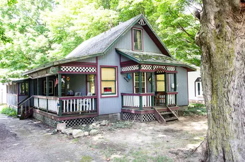 310 Clark St, Decatur, MI 49045