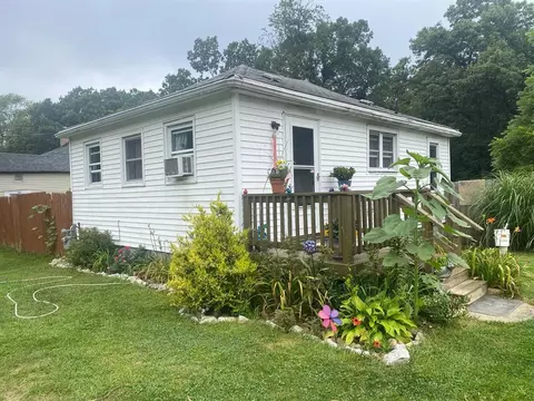 1907 Ontario Rd, Niles, MI 49120