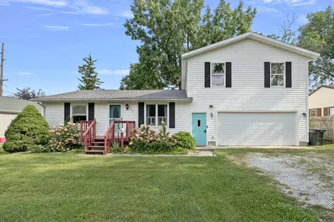 103 Butternut St, Three Oaks, MI 49128