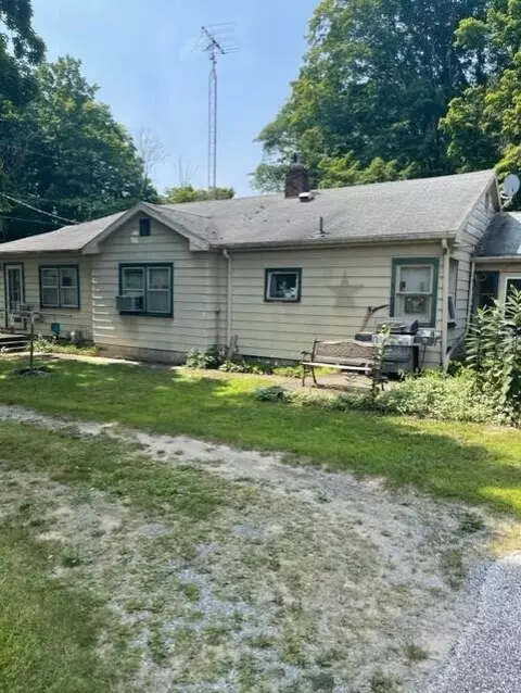 4495 Hagar Shore Rd, Hagar, MI 49038