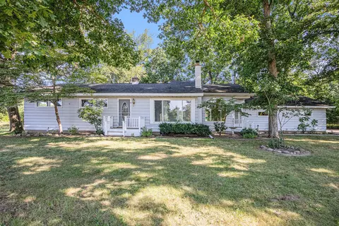 31742 Wells St, Pokagon, MI 49047