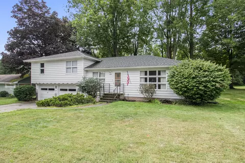 806 Nieb St, Niles, MI 49120