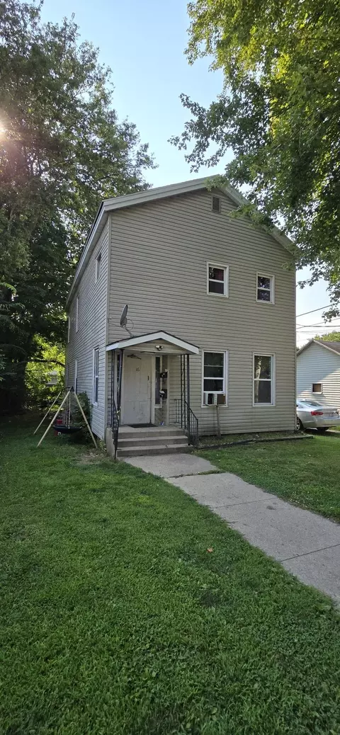 16 S 7th St, Niles, MI 49120