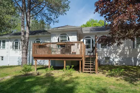 733 N Shore Dr #6, South Haven, MI 49090