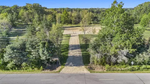 65750 8th Ave, South Haven, MI 49090