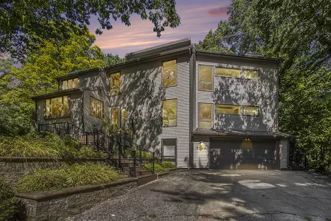 7299 Greenbush Rd, Chikaming, MI 49115
