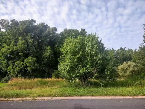 3878 Derry Dr, Royalton, MI 49085