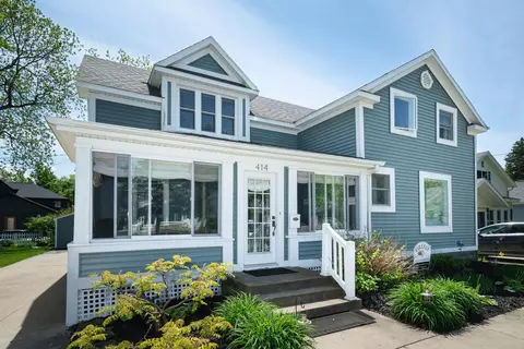 414 Michigan Ave, South Haven, MI 49090