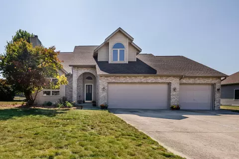 3746 Stelter Farm Dr, Bridgman, MI 49106