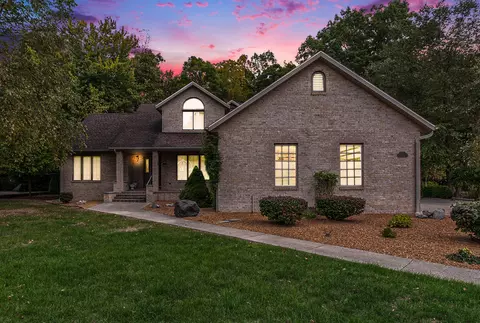 2265 Forest Hills Ln, St. Joseph, MI 49085