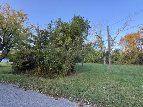 210 Charles St, Benton, MI 49022