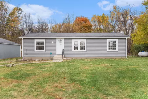67672 68th Ave, Watervliet, MI 49098