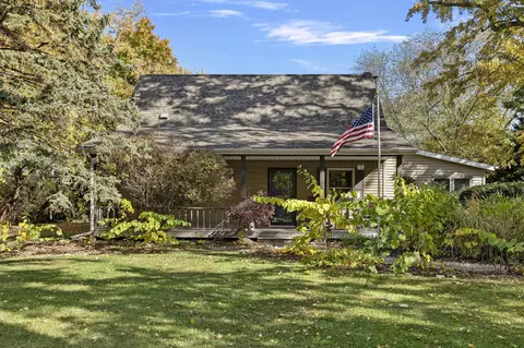 7985 Stevensville Baroda Rd, Baroda, MI 49101