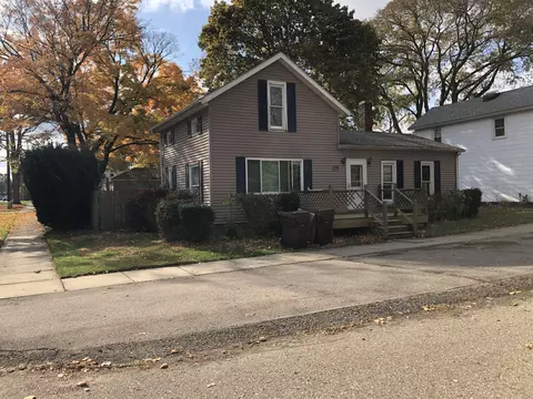 301 N Bluff St, Berrien Springs, MI 49103