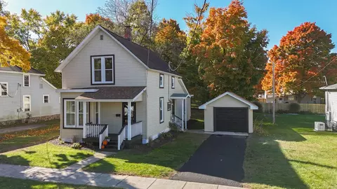 611 Orchard St, Dowagiac, MI 49047