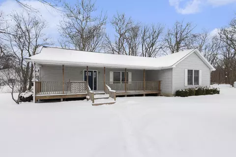 12869 Holden Rd, Weesaw, MI 49107
