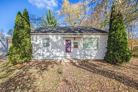 1737 Regent St, Niles, MI 49120