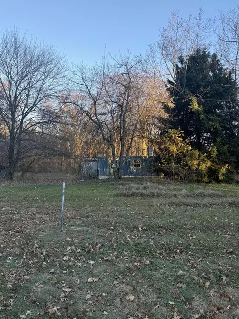 39101 70th St, Bangor, MI 49043