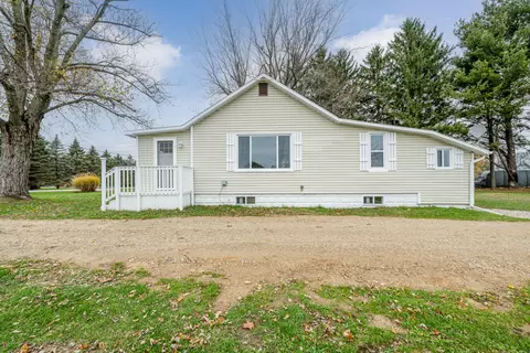 6691 Stevensville Baroda Rd, Lincoln, MI 49127