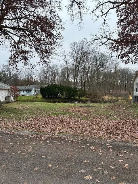 0 Huckleberry Ln, Silver Creek, MI 49047