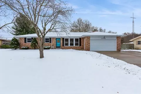 1746 Nash Dr, St. Joseph, MI 49085
