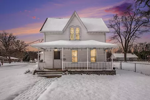 122 S Barrett St, Niles, MI 49120