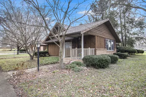 2839 S 3rd St, Niles, MI 49120