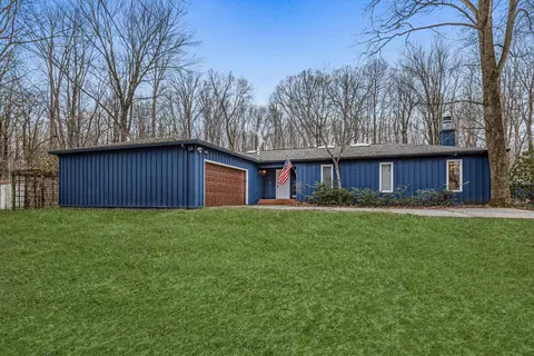 7444 Youngren Rd, Chikaming, MI 49115