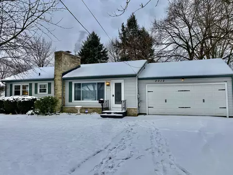 2012 Golfview Ave, Kalamazoo, MI 49001