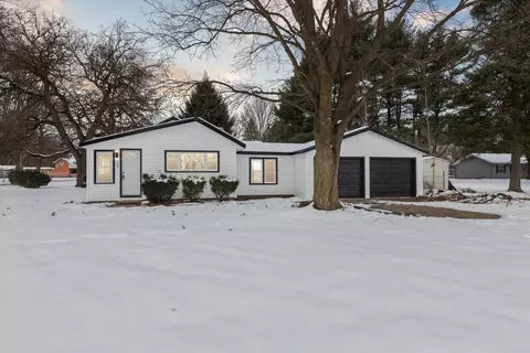249 S Lovell St, Climax, MI 49034