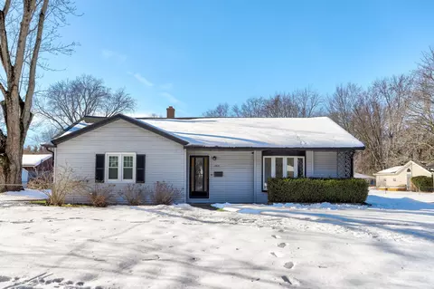 208 Park St, Bangor, MI 49013