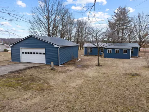 16114 Wayne St, Mason, MI 49130