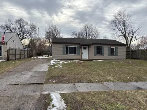 1512 Northfield Dr, Niles, MI 49120