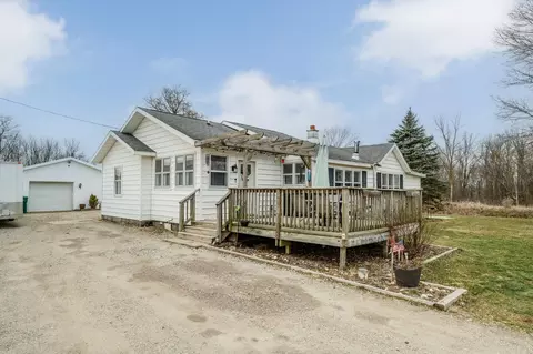 18514 Pardee Rd, Galien, MI 49113 photo 1