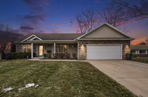 2292 Riverview Ct, St. Joseph, MI 49022