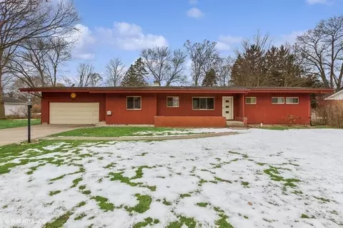 1834 Commonwealth Rd, St. Joseph, MI 49022