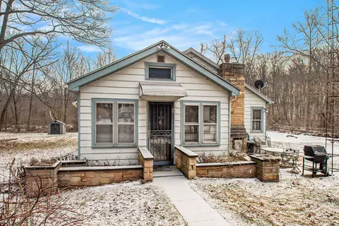 6253 Harrison St, Hagar, MI 49038
