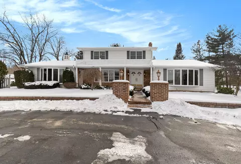 4882 Niles Buchanan Rd, Buchanan, MI 49107