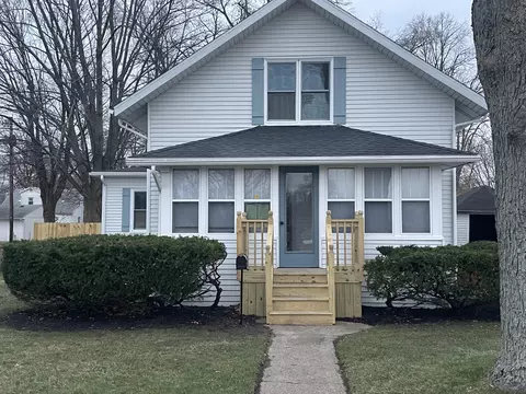 216 W Empire Ave, Benton Harbor, MI 49022