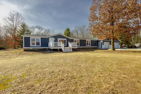 2320 53rd St, Clyde, MI 49408