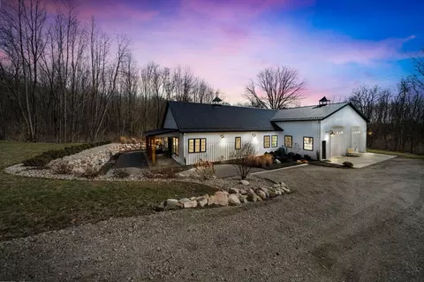 23549 Forest Shores Dr, Lagrange, MI 49031