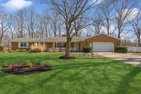 3041 Bluffwood Pl, St. Joseph, MI 49085