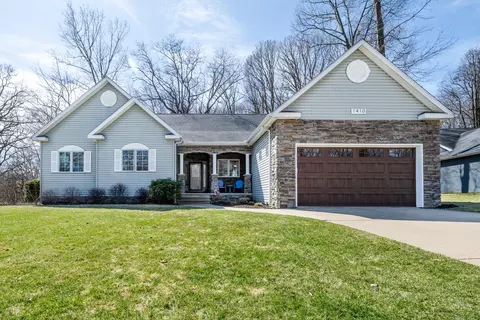 1410 Whispering Trl, Benton, MI 49022