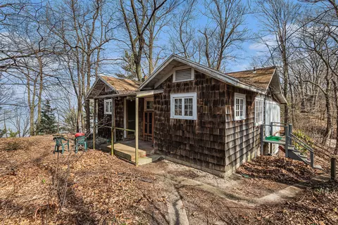 12850 Marshall Ln, Chikaming, MI 49125