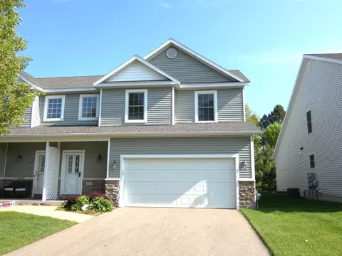 2535 Holiday House Rd, Shoreham, MI 49085