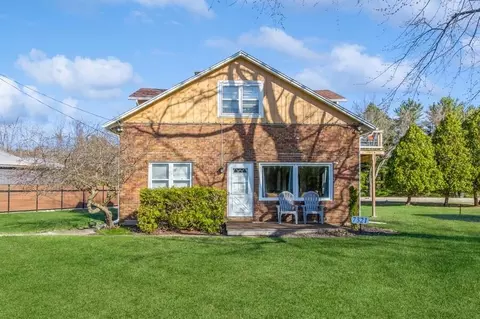 7321 Harbert Rd, Chikaming, MI 49115