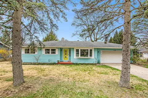 1220 Monroe Blvd, South Haven, MI 49090