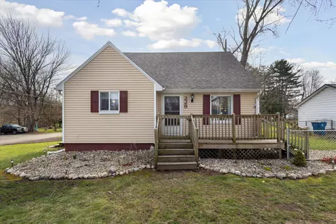 229 Jackson St, Niles, MI 49120