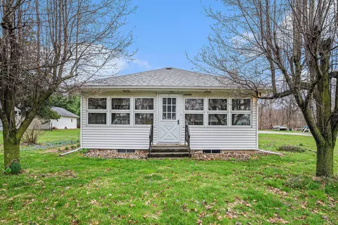 24280 N Shore Dr, Ontwa, MI 49112