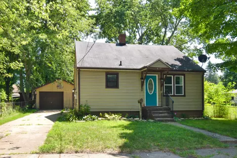 627 N 6th St, Niles, MI 49120